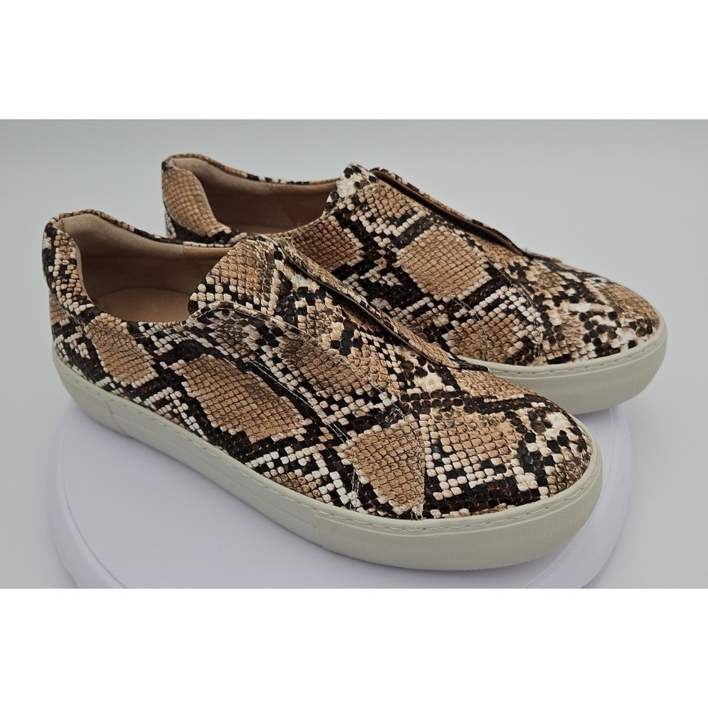 J/Slides Heidi NWOB Slip-On Round Toe Platform Sneaker Python Snake Print Sz W/9
